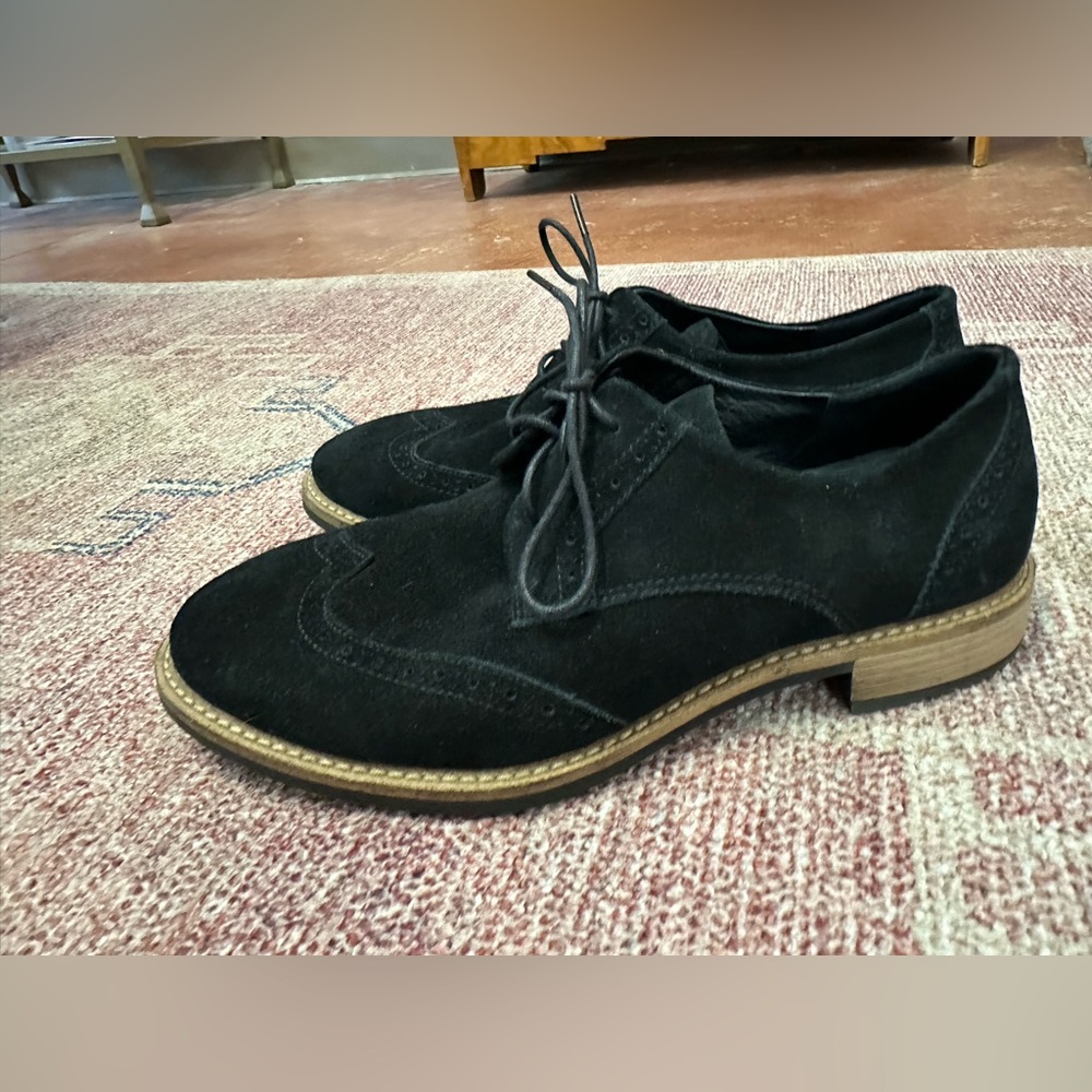 Ecco women’s black suede wingtip loafers size 39 8 - Picture 9 of 13